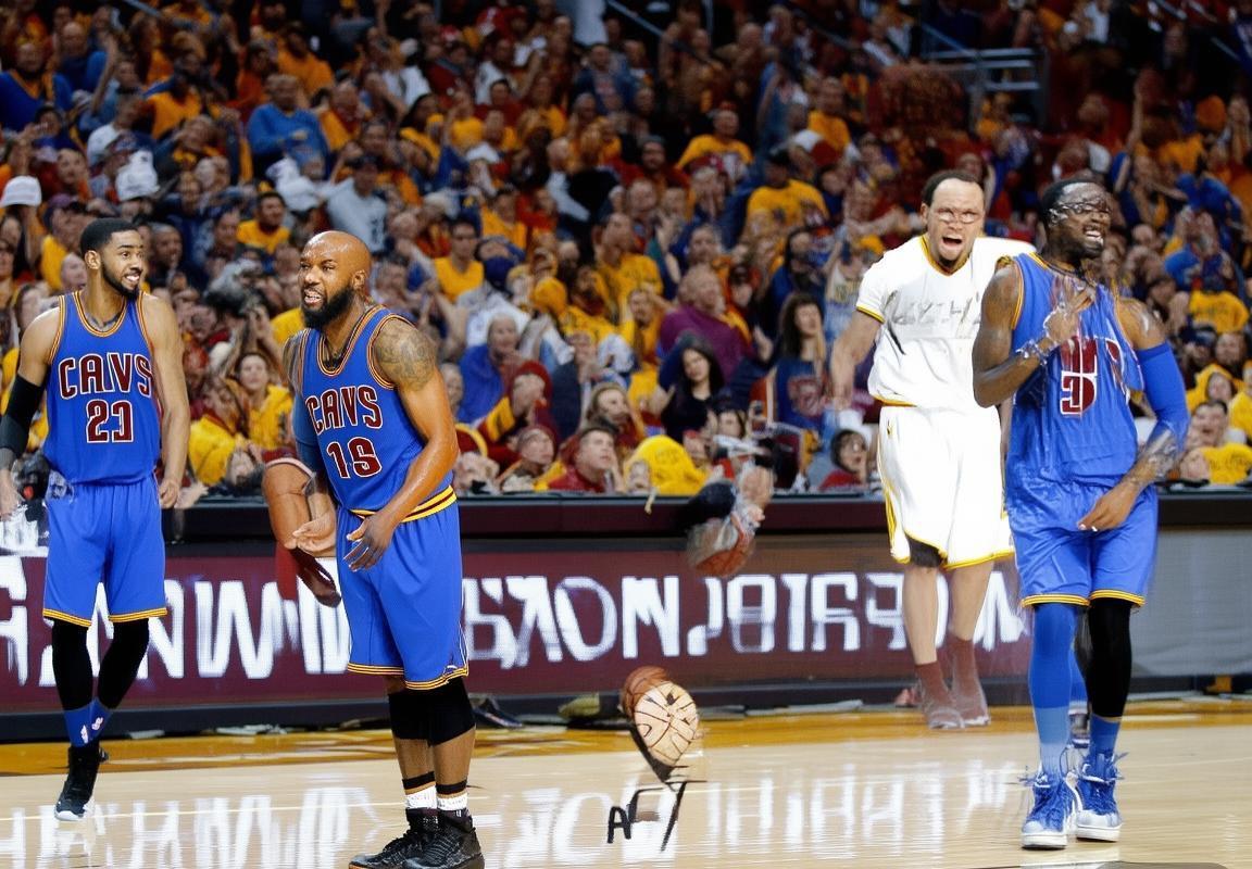 2016年NBA总决赛：克利夫兰骑士逆转夺冠，终结52年无冠历史