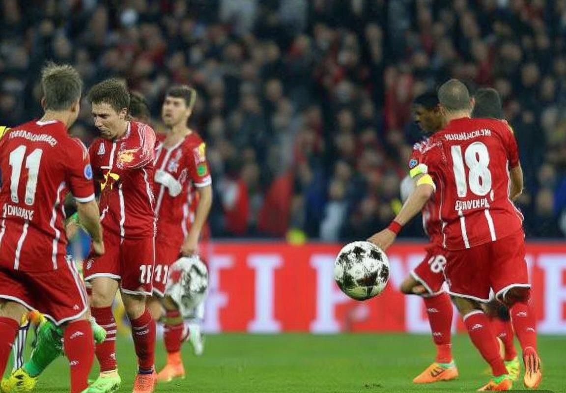 拜仁慕尼黑8-2大胜巴萨：欧冠四分之一决赛经典对决回顾